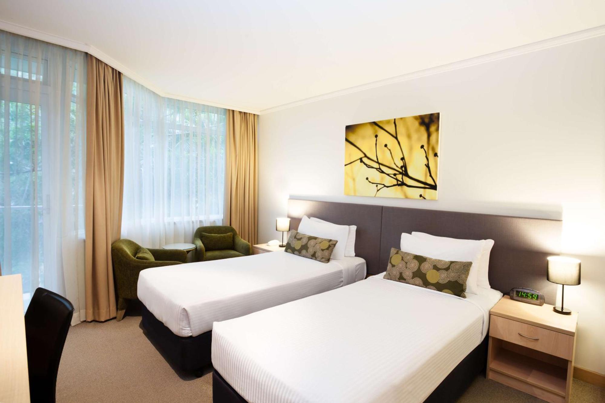 Mirage Hotel Newport Εξωτερικό φωτογραφία