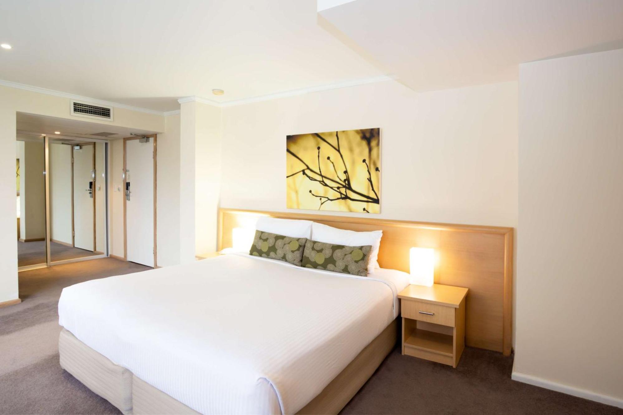 Mirage Hotel Newport Εξωτερικό φωτογραφία