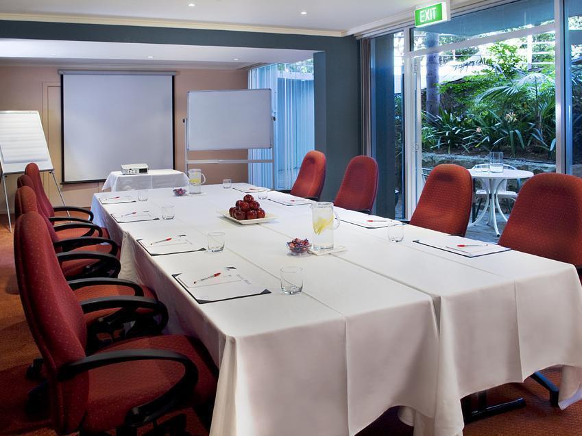 Mirage Hotel Newport Εξωτερικό φωτογραφία